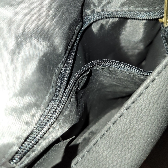 True Craft Crossbody Bag New - Picture 6 of 7